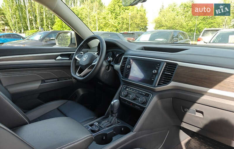 Внедорожник / Кроссовер Volkswagen Atlas 2021 в Кривом Роге