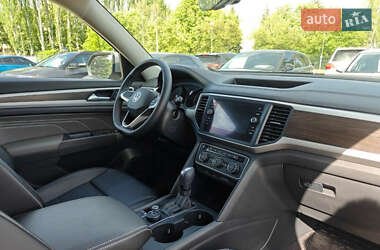 Внедорожник / Кроссовер Volkswagen Atlas 2021 в 