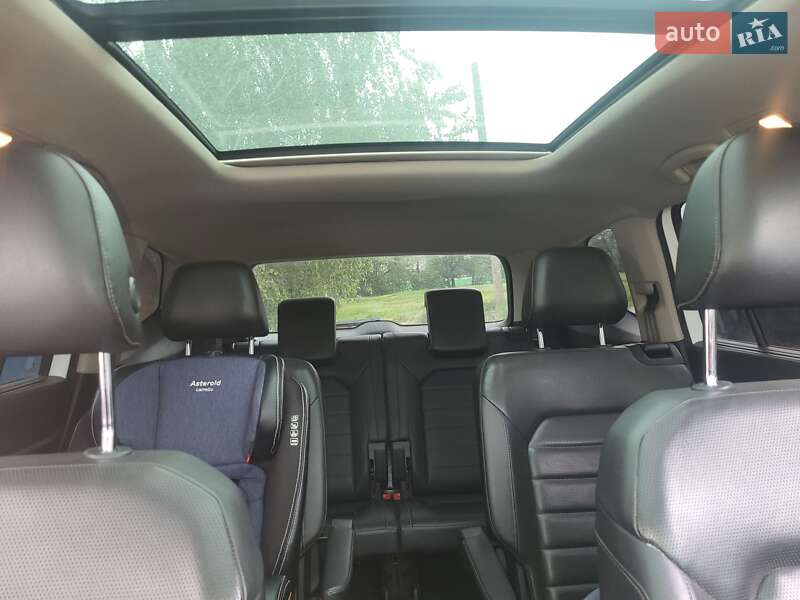 Позашляховик / Кросовер Volkswagen Atlas 2019 в Долинській