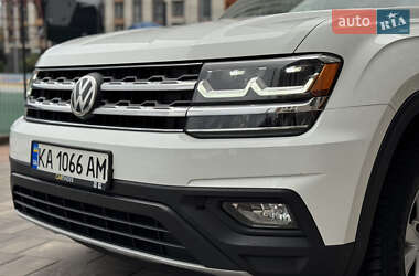 Позашляховик / Кросовер Volkswagen Atlas 2018 в 
