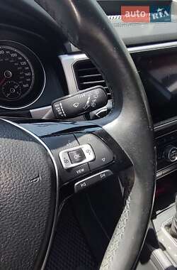 Внедорожник / Кроссовер Volkswagen Atlas 2019 в 
