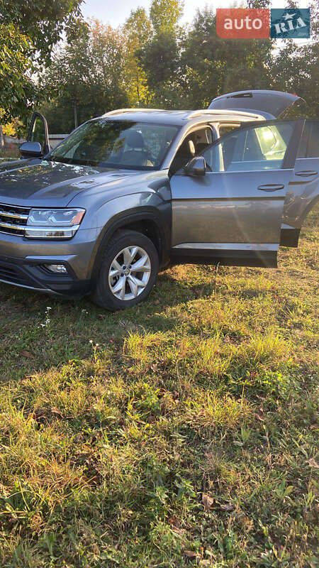 Позашляховик / Кросовер Volkswagen Atlas 2017 в Красилові