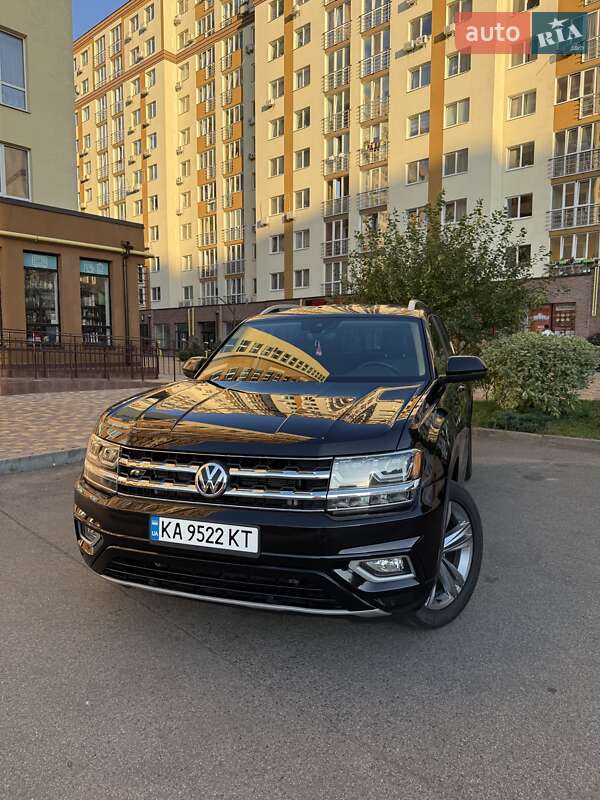 Внедорожник / Кроссовер Volkswagen Atlas 2018 в Вишневом