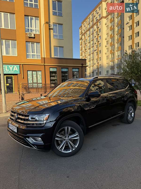Внедорожник / Кроссовер Volkswagen Atlas 2018 в Вишневом