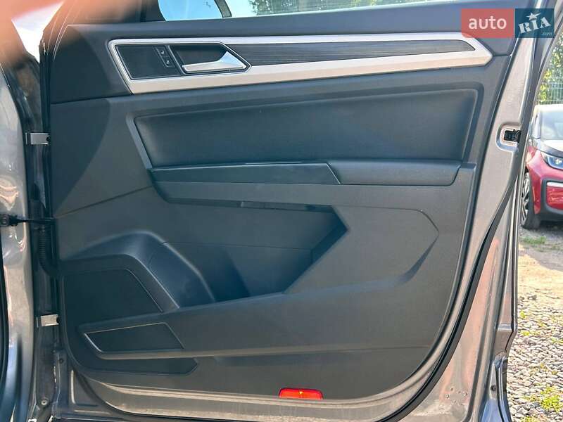 Внедорожник / Кроссовер Volkswagen Atlas 2018 в Одессе