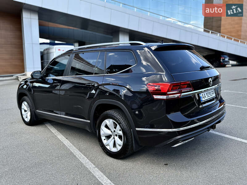 Внедорожник / Кроссовер Volkswagen Atlas 2017 в Киеве