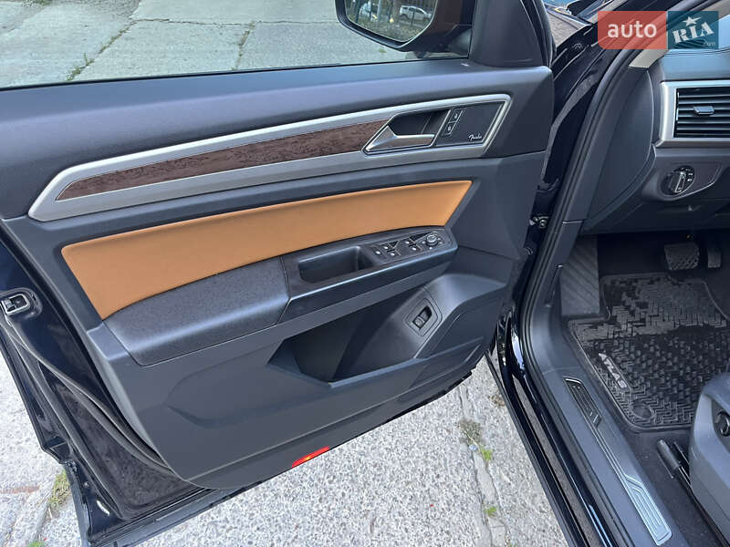 Внедорожник / Кроссовер Volkswagen Atlas 2017 в Харькове