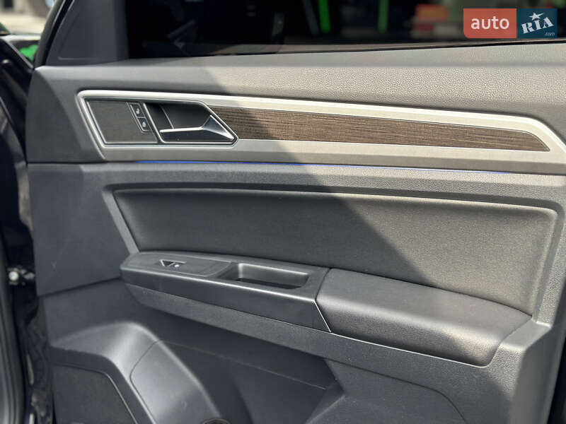 Внедорожник / Кроссовер Volkswagen Atlas 2018 в Днепре фото 25 Внедорожник / Кроссовер Volkswagen Atlas 2018 в Днепре