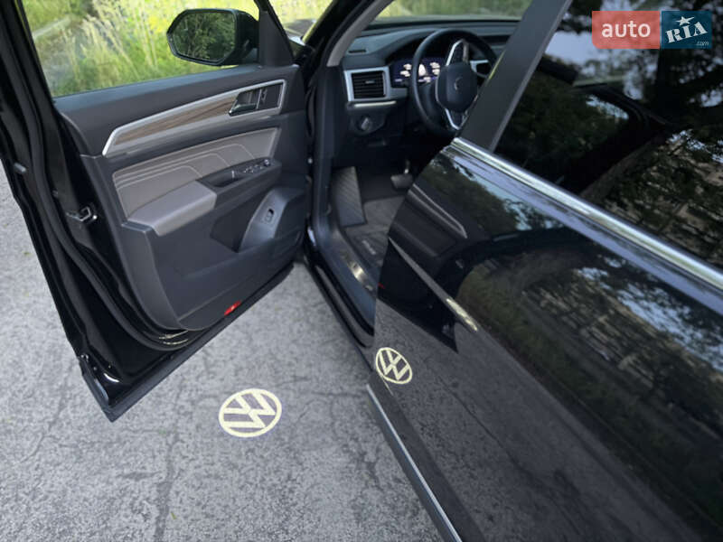 Внедорожник / Кроссовер Volkswagen Atlas 2022 в Киеве