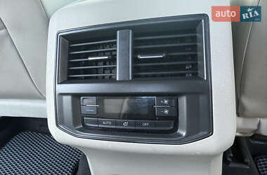 Внедорожник / Кроссовер Volkswagen Atlas 2022 в 