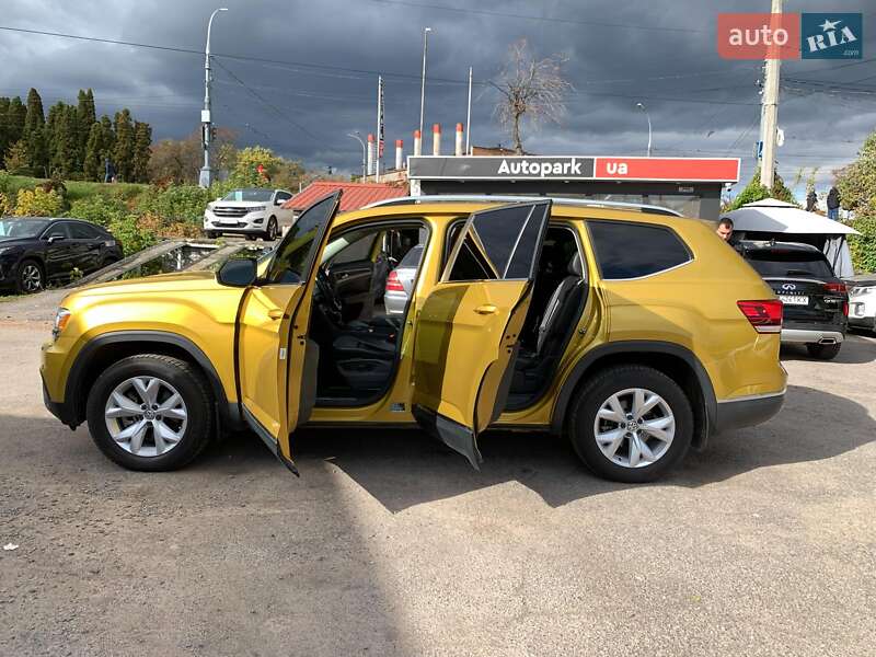 Позашляховик / Кросовер Volkswagen Atlas 2017 в Вінниці