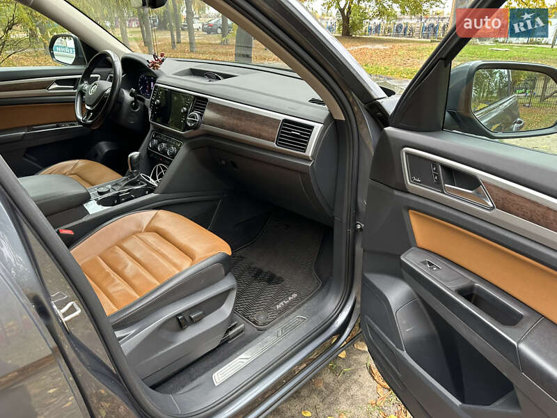 Позашляховик / Кросовер Volkswagen Atlas 2018 в Черкасах