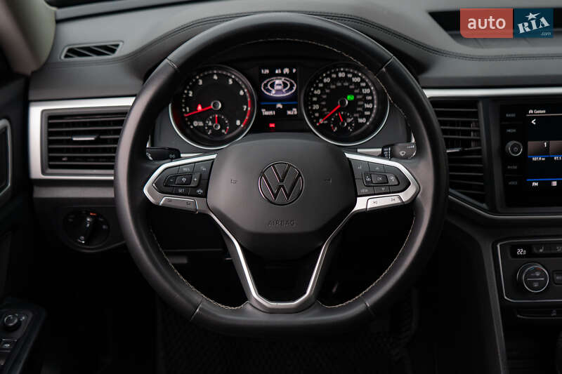 Позашляховик / Кросовер Volkswagen Atlas 2021 в Києві