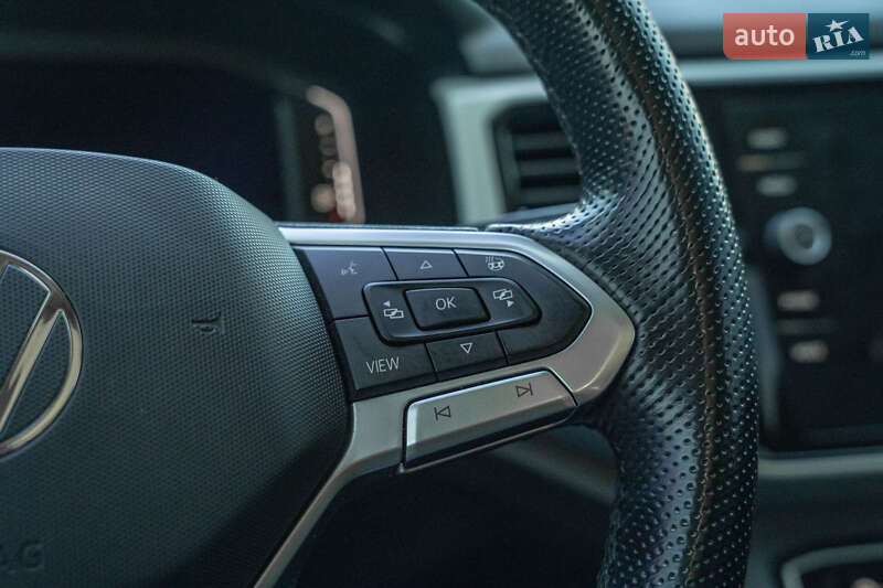 Позашляховик / Кросовер Volkswagen Atlas 2020 в Чернівцях