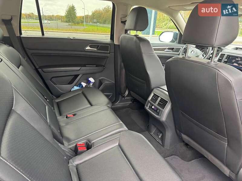 Внедорожник / Кроссовер Volkswagen Atlas 2019 в Киеве фото 15 Внедорожник / Кроссовер Volkswagen Atlas 2019 в Киеве