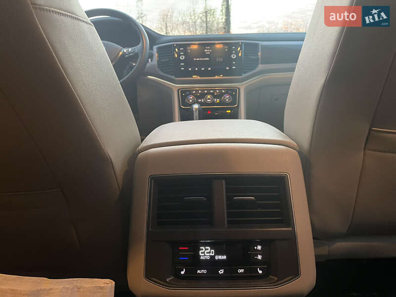 Внедорожник / Кроссовер Volkswagen Atlas 2019 в Киеве фото 17 Внедорожник / Кроссовер Volkswagen Atlas 2019 в Киеве