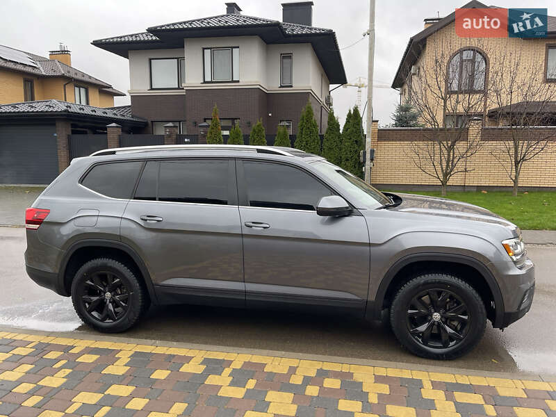Внедорожник / Кроссовер Volkswagen Atlas 2017 в Киеве