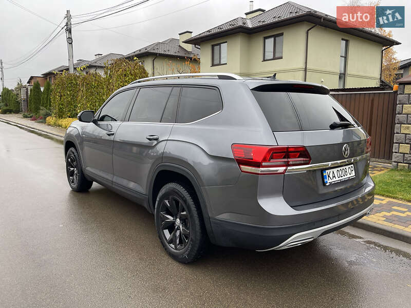 Внедорожник / Кроссовер Volkswagen Atlas 2017 в Киеве