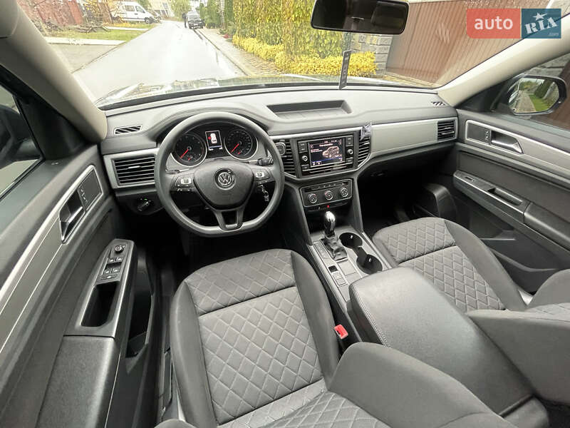 Внедорожник / Кроссовер Volkswagen Atlas 2017 в Киеве