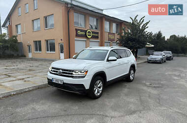 Позашляховик / Кросовер Volkswagen Atlas 2017 в Києві