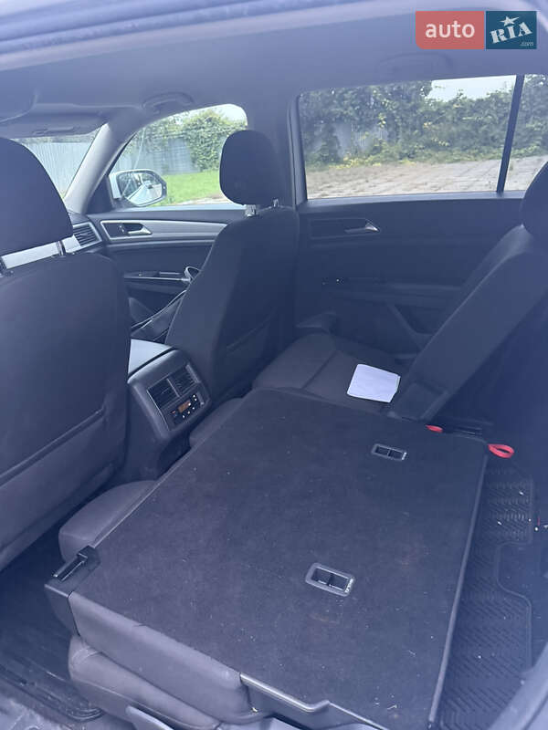 Внедорожник / Кроссовер Volkswagen Atlas 2017 в Киеве фото 12 Внедорожник / Кроссовер Volkswagen Atlas 2017 в Киеве