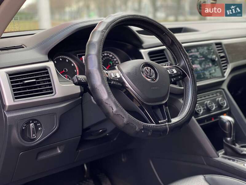 Внедорожник / Кроссовер Volkswagen Atlas 2017 в Днепре