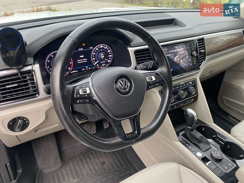 Позашляховик / Кросовер Volkswagen Atlas 2018 в Києві