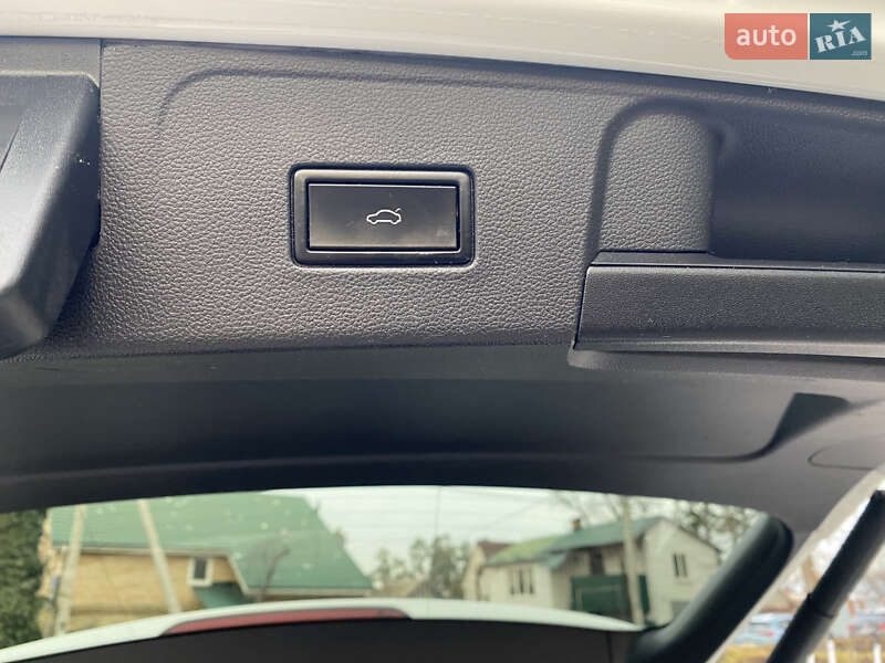 Позашляховик / Кросовер Volkswagen Atlas 2018 в Києві