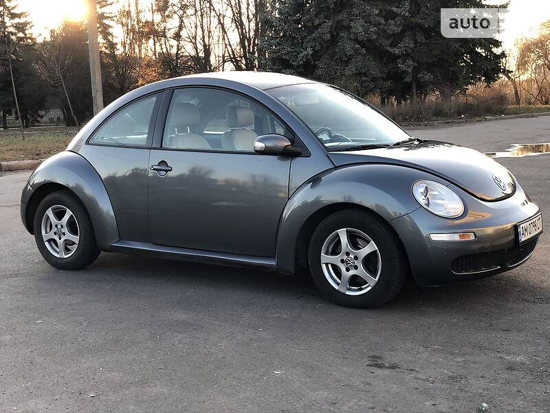 Хетчбек Volkswagen Beetle 2010 в 
