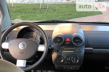 Хетчбек Volkswagen Beetle 2010 в 