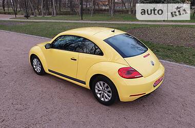 Хетчбек Volkswagen Beetle 2015 в 