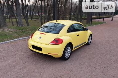 Хетчбек Volkswagen Beetle 2015 в 