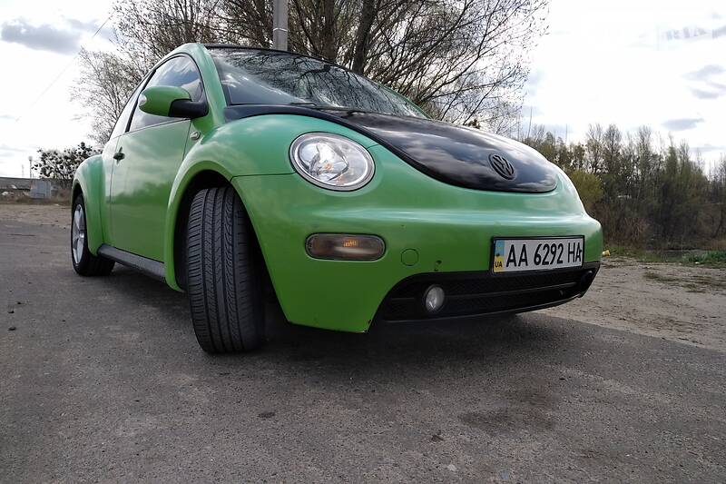 Хэтчбек Volkswagen Beetle 2001 в Киеве