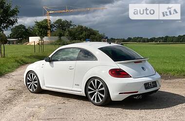 Седан Volkswagen Beetle 2013 в Виннице