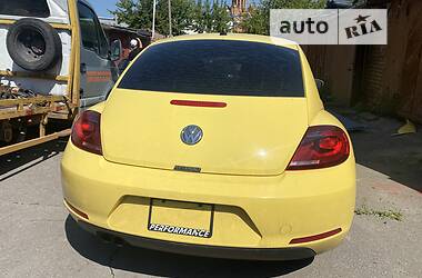 Седан Volkswagen Beetle 2012 в Виннице