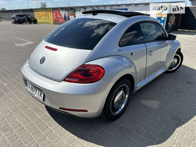 Хэтчбек Volkswagen Beetle 2012 в Киеве
