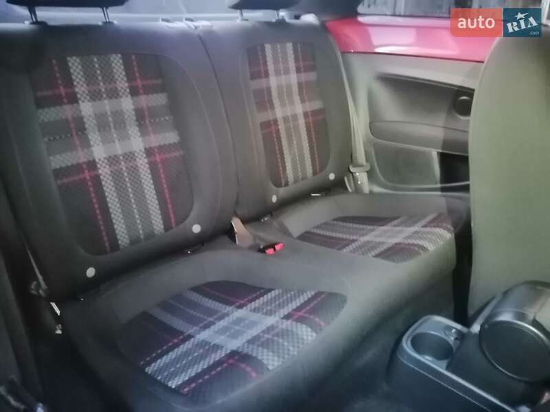 Хэтчбек Volkswagen Beetle 2016 в Синельниково фото 49 Хэтчбек Volkswagen Beetle 2016 в Синельниково