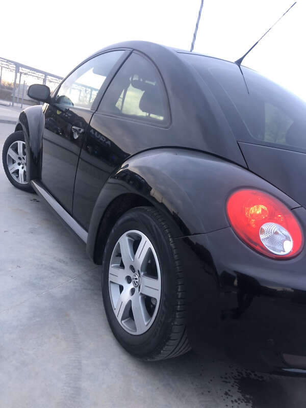 Хэтчбек Volkswagen Beetle 2008 в Новой Одессе