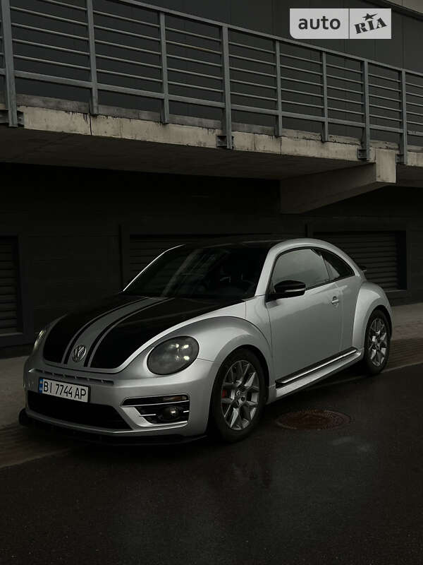 Хэтчбек Volkswagen Beetle 2012 в Киеве