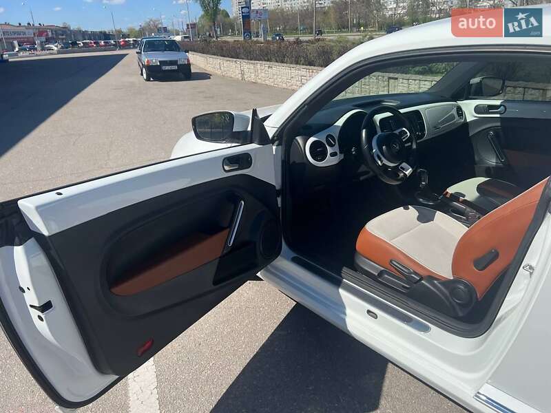 Хэтчбек Volkswagen Beetle 2017 в Киеве