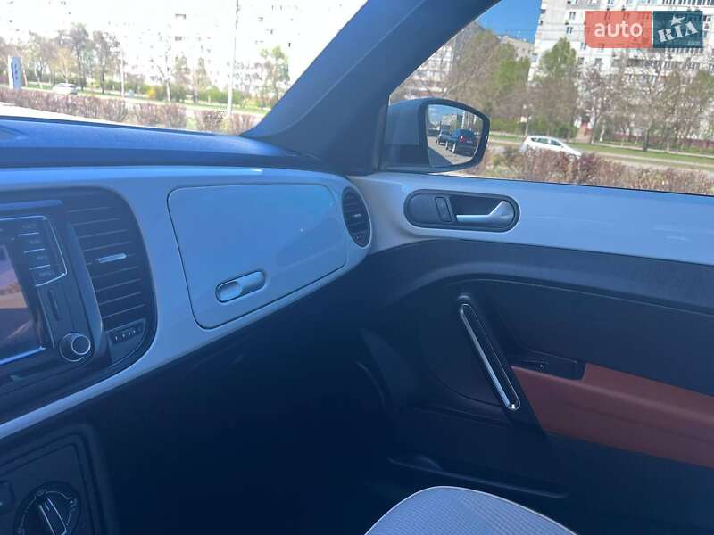 Хэтчбек Volkswagen Beetle 2017 в Киеве