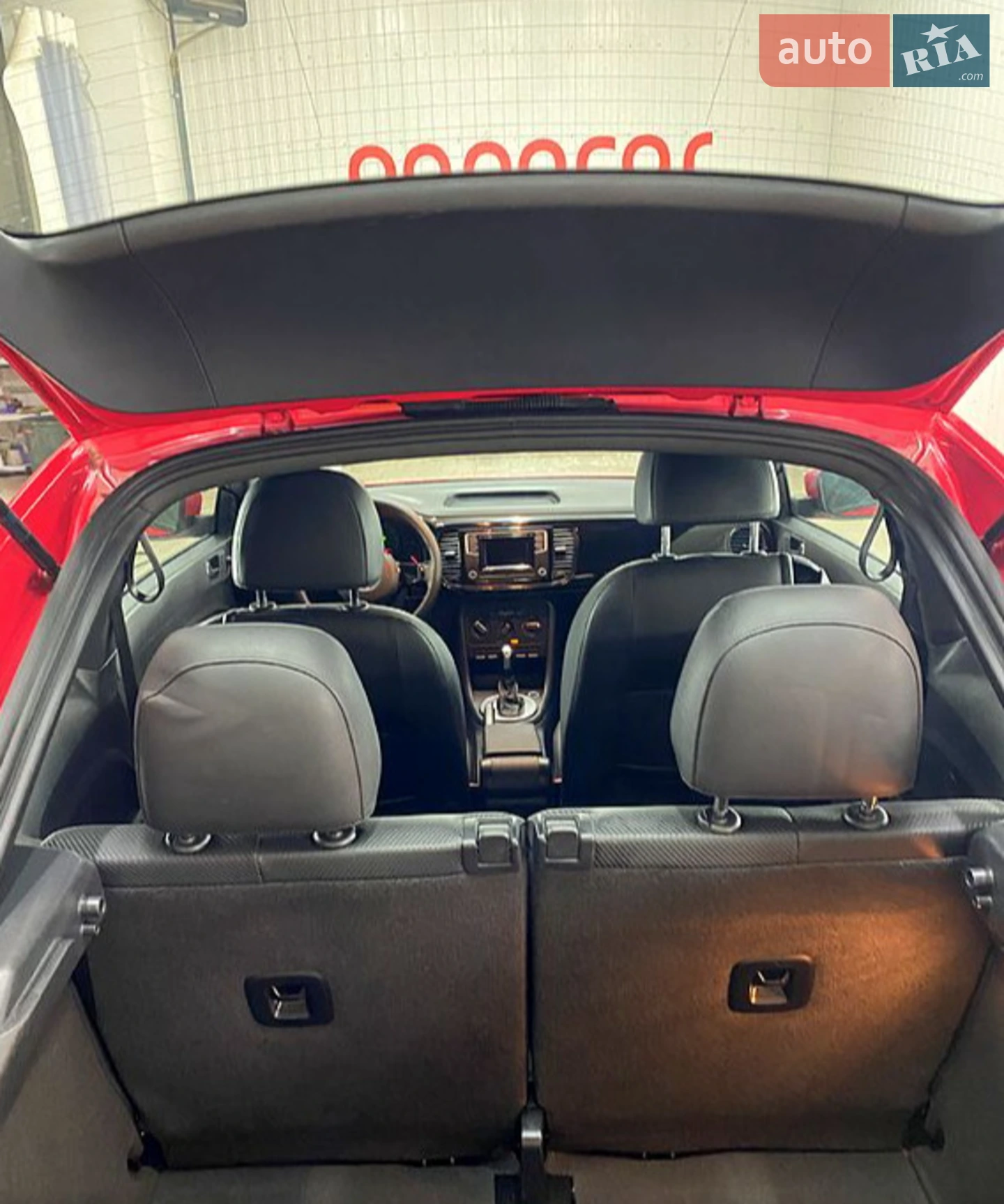 2017 Volkswagen Beetle - мініатюра 11