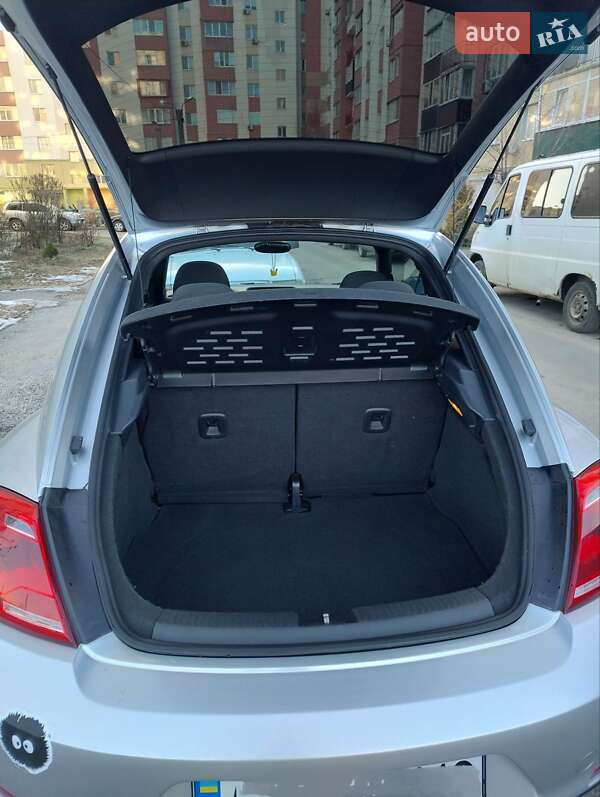 Хетчбек Volkswagen Beetle 2014 в Харкові