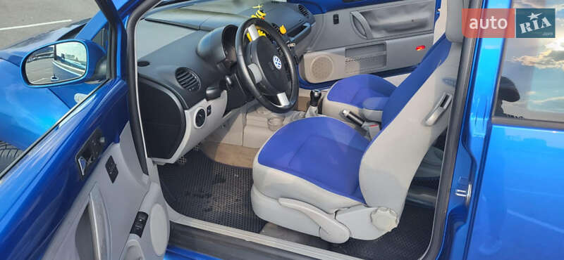 Хетчбек Volkswagen Beetle 2001 в Кропивницькому