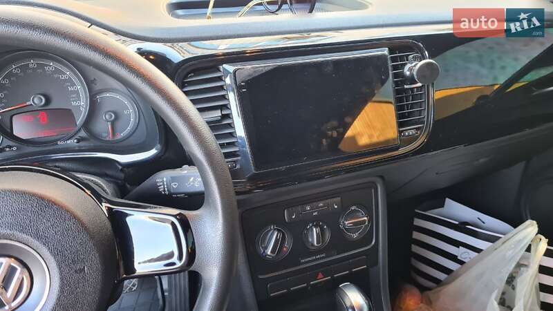 Хетчбек Volkswagen Beetle 2017 в Вишневому фото 13 Хетчбек Volkswagen Beetle 2017 в Вишневому