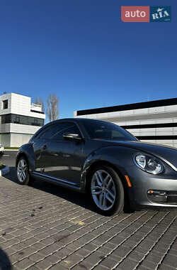 Хетчбек Volkswagen Beetle 2015 в 