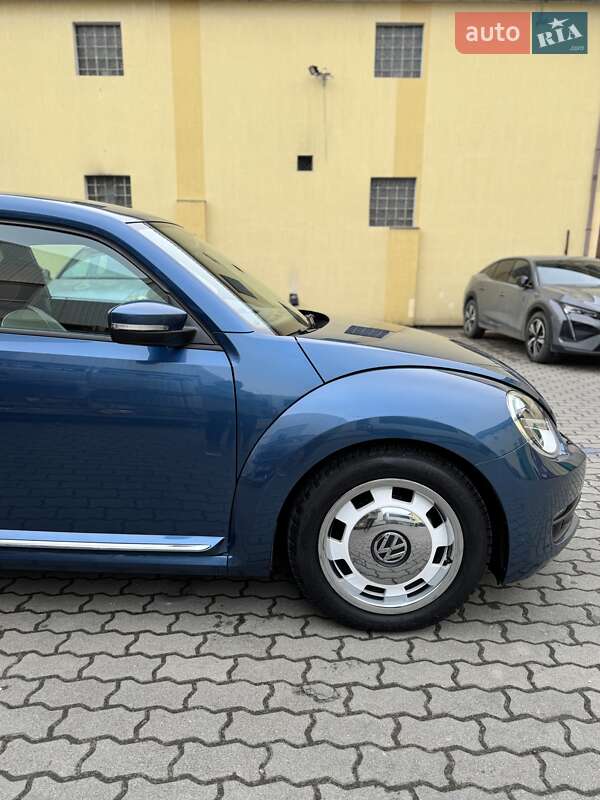 Хэтчбек Volkswagen Beetle 2016 в Львове