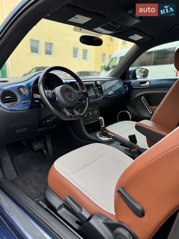 Хэтчбек Volkswagen Beetle 2016 в Львове