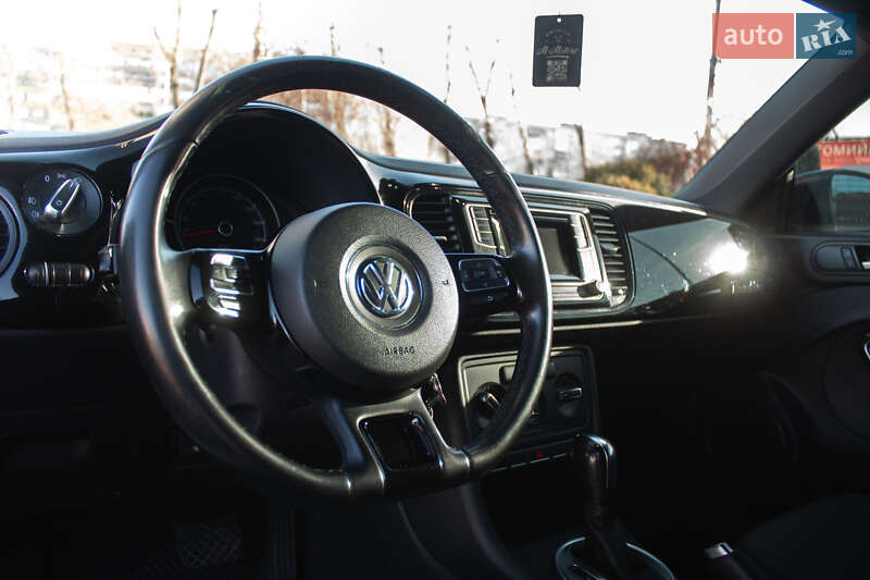 Хэтчбек Volkswagen Beetle 2017 в Киеве