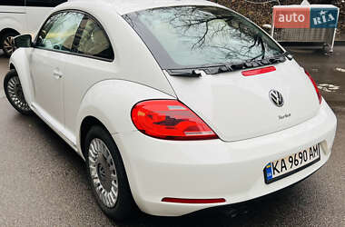 Хэтчбек Volkswagen Beetle 2015 в Киеве